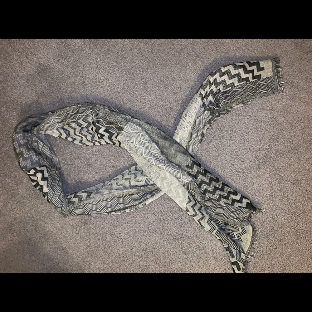 Zig zag Modena scarf